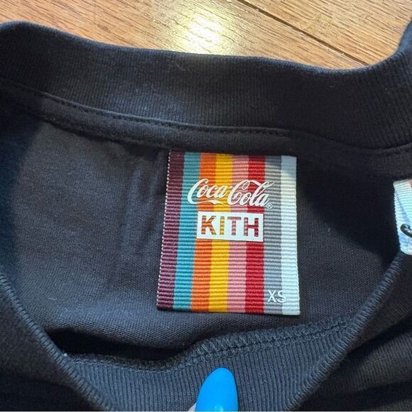 KITH X COCA COLA Surf club long sleeve crop sz XSmall XS New NWT - Picture 7 of 7